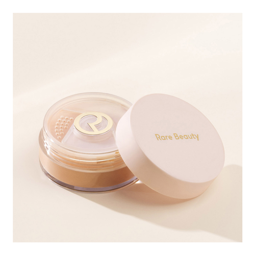 12 + closeup_4_Product_840122903465-Rare-Beauty-Always-An-Optimist-Soft-Radiance-Setting-Powder-Medium_1d2c3fb48fa36fea8b9112f96c881bac6c913799_1640617232